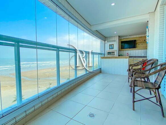 Apartamento a venda em Praia Grande Frente para o mar