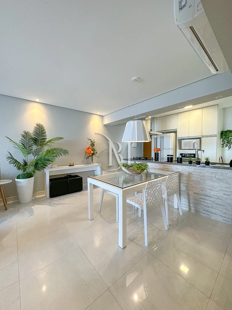 Apartamento 3 dormitorios sendo 2 suítes frente ao mar, disponível para venda, localizado no Boqueirão na cidade de Praia Grande/SP